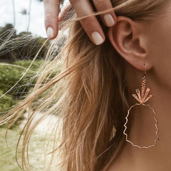 Jewelry - Pineapple Dangle Earrings